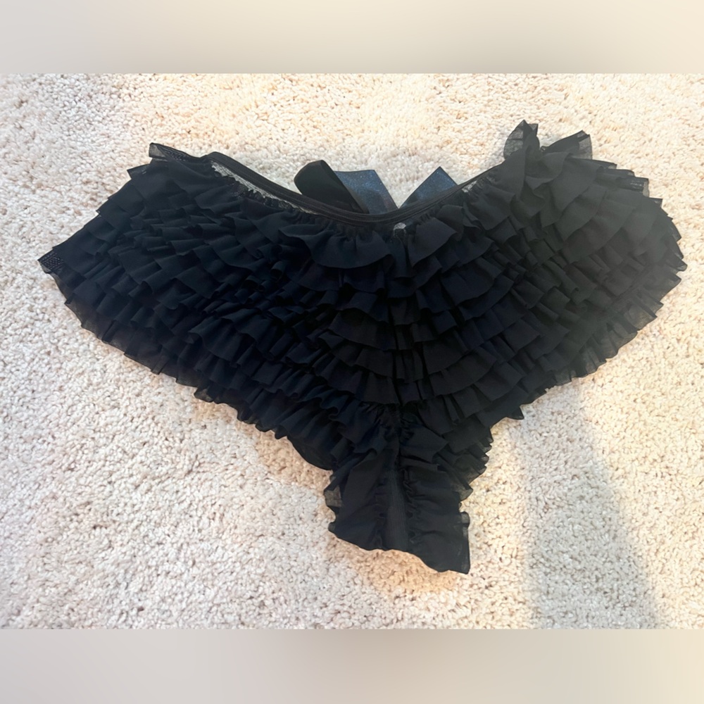 Intimate Black Ruffled Bikini Bottoms with Bow Size XS/S